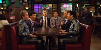 How i Met Your Mother – Ted, Gelecekteki Ted ve Barney ile Tanışıyor HIMYM-The Time Travelers