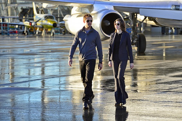 Josh-Holloway-and-Meghan-Ory-in-INTELLIGENCE-TV-Serires-600x399