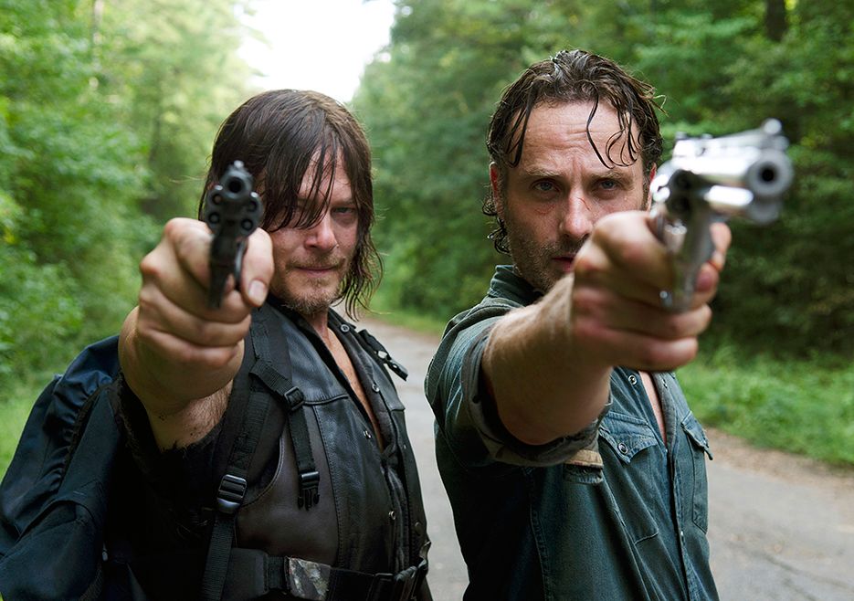 5-things-you-might-have-missed-in-the-walking-dead-episode-the-next-world-854038