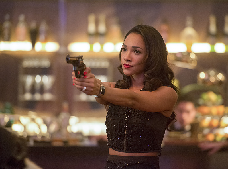 The Flash -- "Welcome to Earth-2" -- Image FLA213b_0379b -- Pictured: Candice Patton as Earth 2 Iris West -- Photo: Diyah Pera/The CW -- ÃÂ© 2016 The CW Network, LLC. All rights reserved