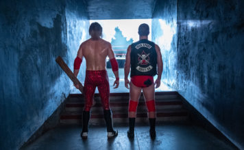 Heels: Stephen Amell ve Alexander Ludwig’li Diziden İlk Fotoğraflar Heels Season 1