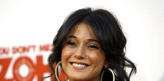 Emmanuelle Chriqui, Murder in the First Kadrosuna Katıldı