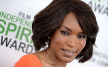 Angela Bassett AHS: Hotel’in Kadrosuna Katıldı