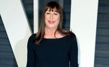 Anjelica Huston Transparent 2. Sezona Dahil Oldu