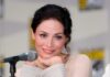 Joanne Kelly, Zoo Kadrosuna Dahil Oldu