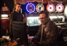 Mr. Robot İkinci Sezon Onayı Aldı!