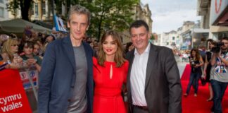 Peter Capaldi İki Sezon Daha Doctor Who’da Yer Alacak