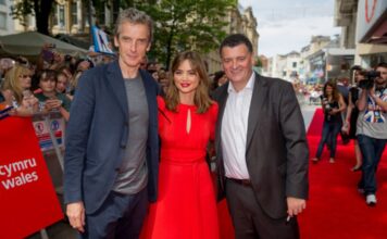 Peter Capaldi İki Sezon Daha Doctor Who’da Yer Alacak