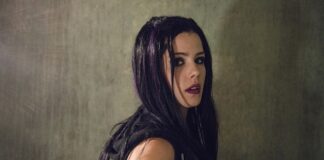 Felicity’nin “Karanlık” Geçmişi