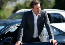 Your Friends & Neighbors: Parayla Saadet Olur Mu?